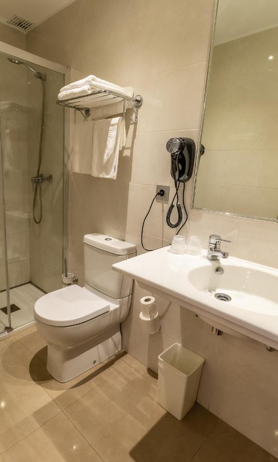 Hostal Santo Domingo De Silos Bagian luar foto