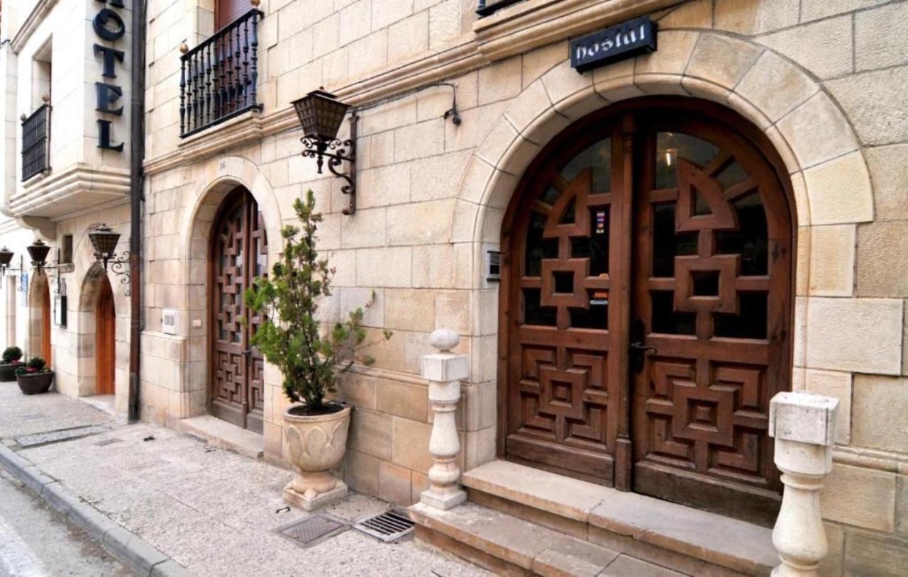 Hostal Santo Domingo De Silos Bagian luar foto